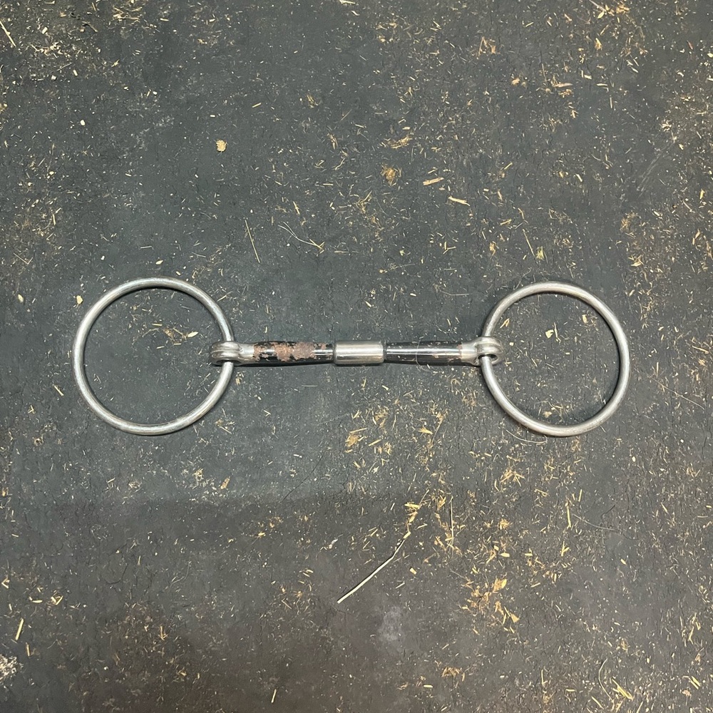 Snaffle bit